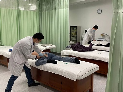 直樂醫(yī)院解旋正脊療法